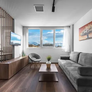 https://ultima-suites-nilie-hospitality-mgmt-thessaloniki.hotels-of-thessaloniki.com