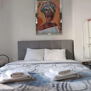 https://cozy-fully-equipped-apartment-thessaloniki.hotels-of-thessaloniki.com